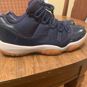 Jordan 11 lows